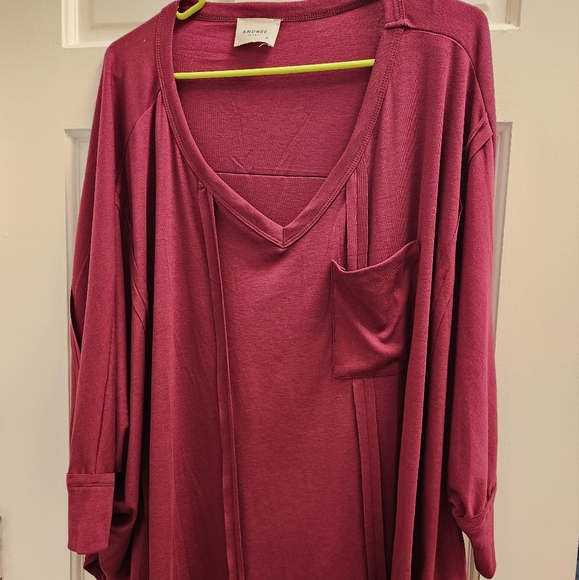Never Worn - Andrèe flowy batwing blouse - Picture 1 of 4